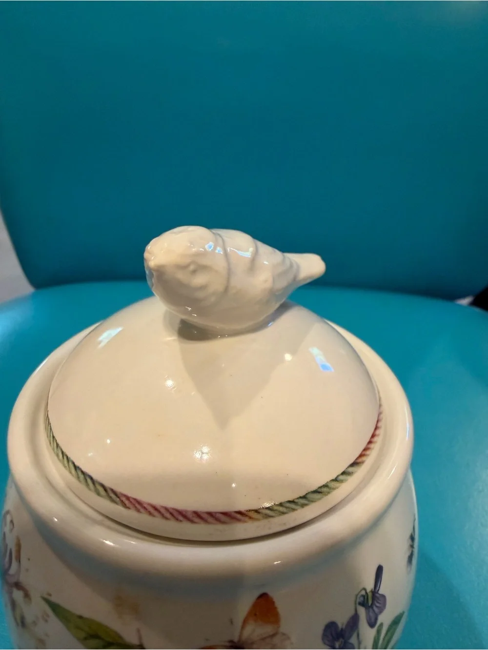 Creamer and Sugar Set with Bird Lid in Floral White